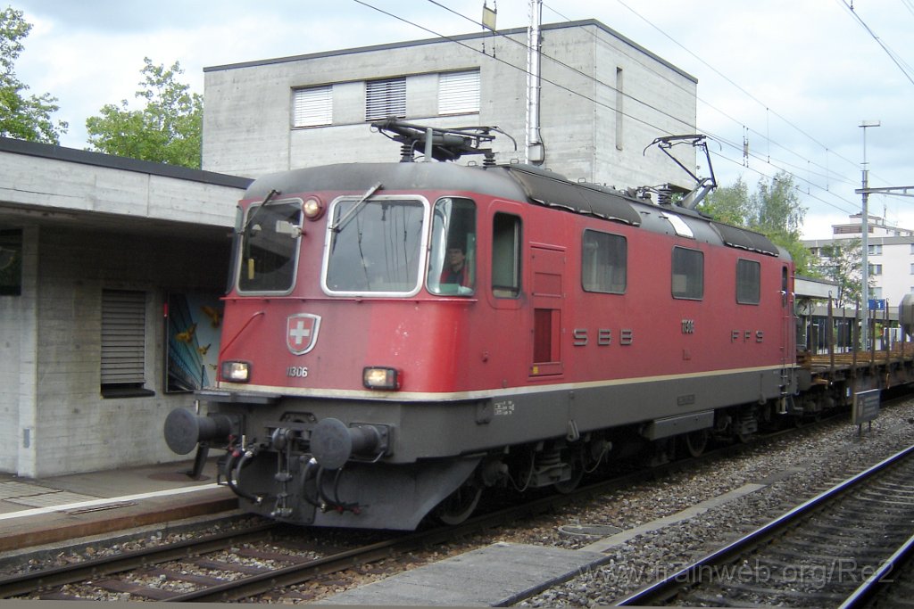 1367-0017-100807.jpg - SBB-CFF Re 4/4'' 11306 / Schwerzenbach ZH 6.8.2007