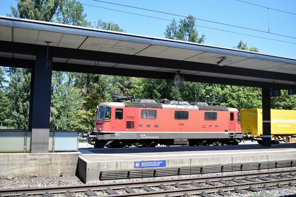 8139-0046-090822.jpg - SBBC Re 4/4'' 11306 (Re 420.306-3)  (Re 91 85 4 420 306-3 CH-SBBC) / Glanzenberg 9.8.2022