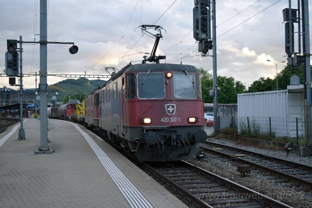 3934-0007-030616.jpg - SBBC Re 420.307-1 + SBB-CFF Re 4/4'' 11315 / Olten 3.6.2016