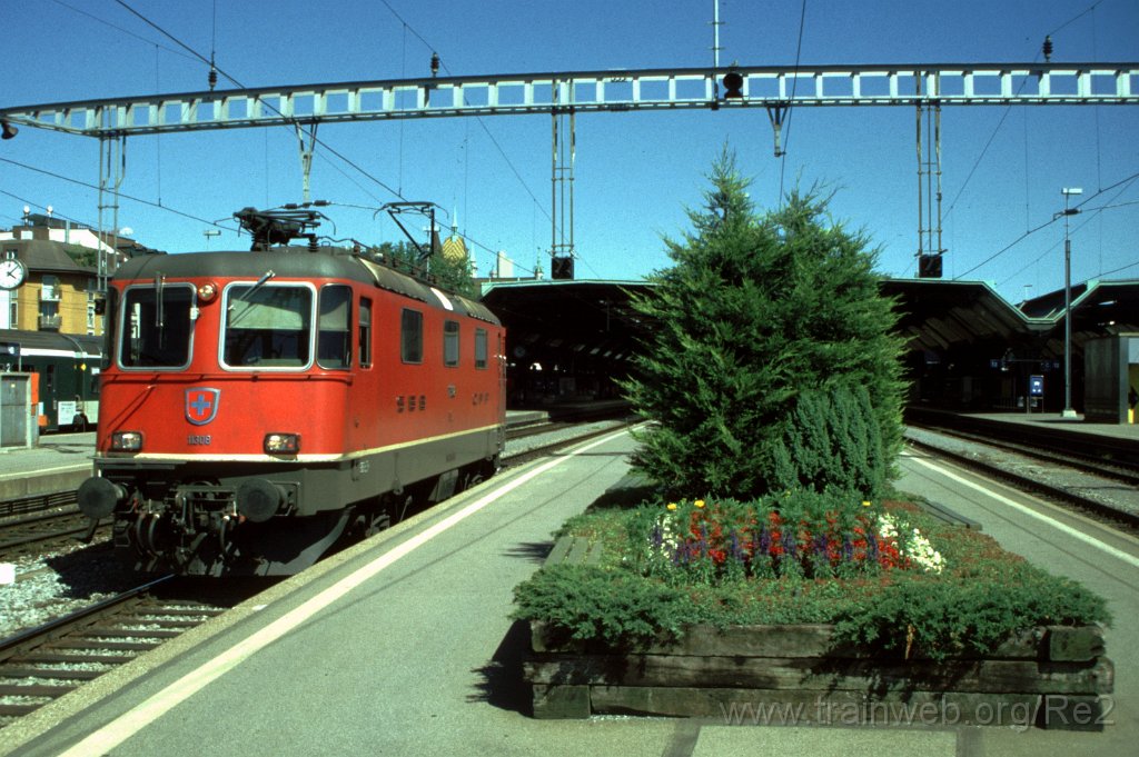 0820-0014.jpg - SBB-CFF Re 4/4'' 11308 / Zürich HB 18.6.2000