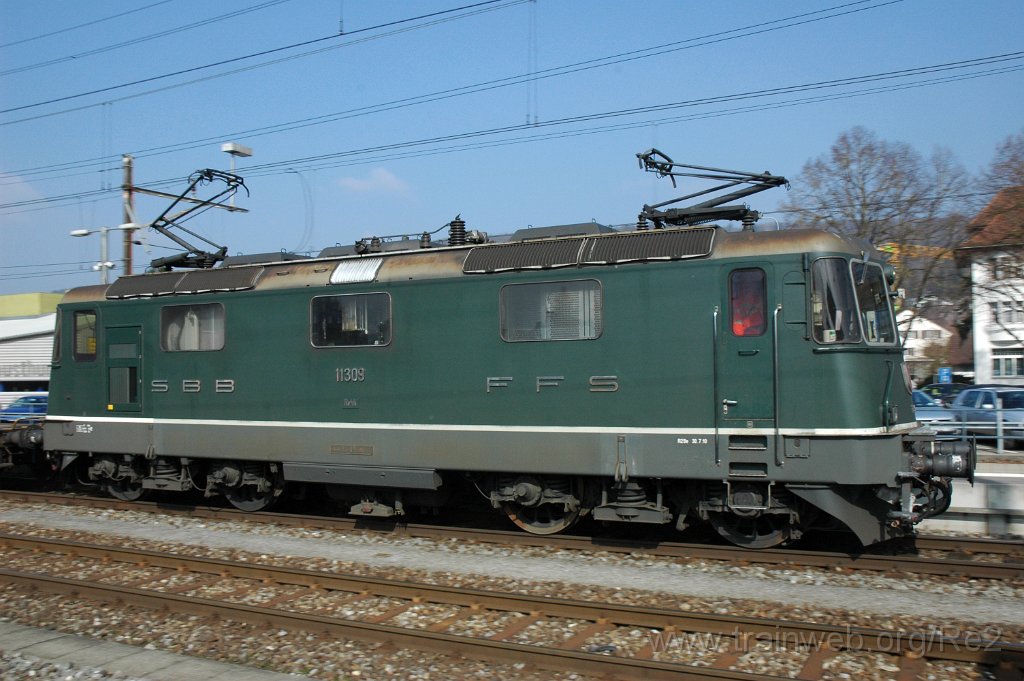 2070-0005-010311.jpg - SBB-CFF Re 4/4'' 11309 / Weinfelden 1.3.2011