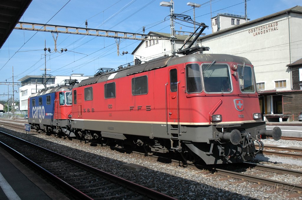 2440-0041-150612.jpg - SBB-CFF Re 4/4'' 11313 + SBBC Re 420.170-3 / Langenthal 15.6.2012