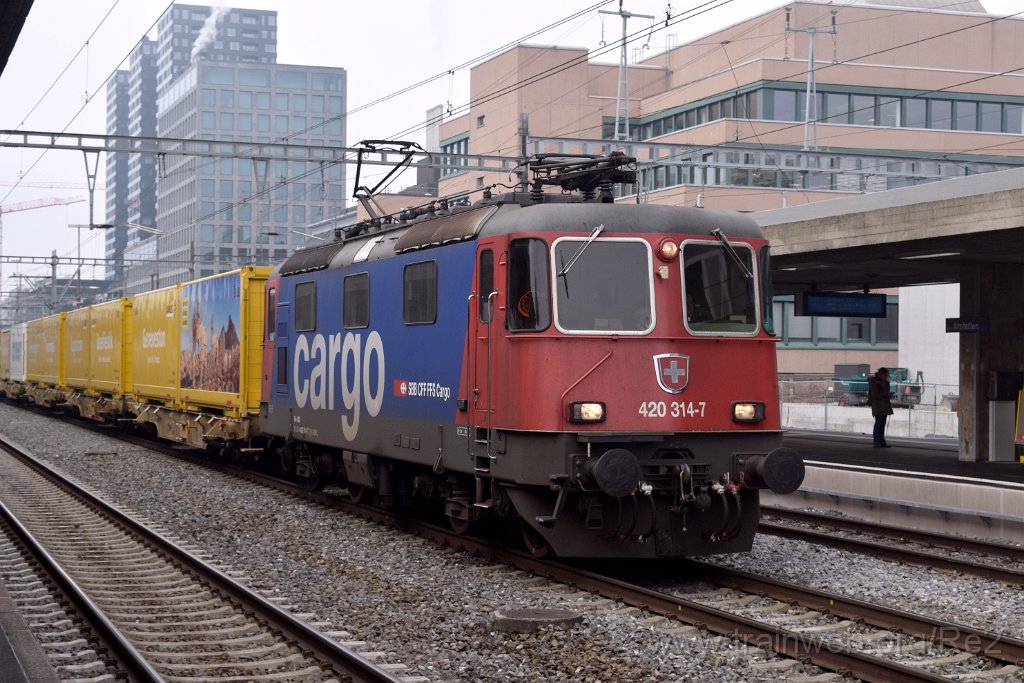 7237-0009-181220.jpg - SBBC Re 420.314-7 (Re 91 85 4 420 314-7 CH-SBBC) / Zürich-Altstetten 18.12.2020