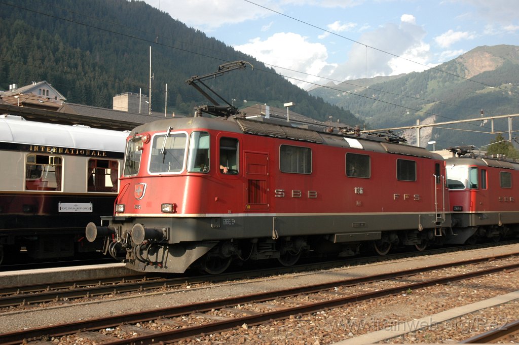 2585-0007-220812.jpg - SBB-CFF Re 4/4'' 11316 / Airolo 22.8.2012