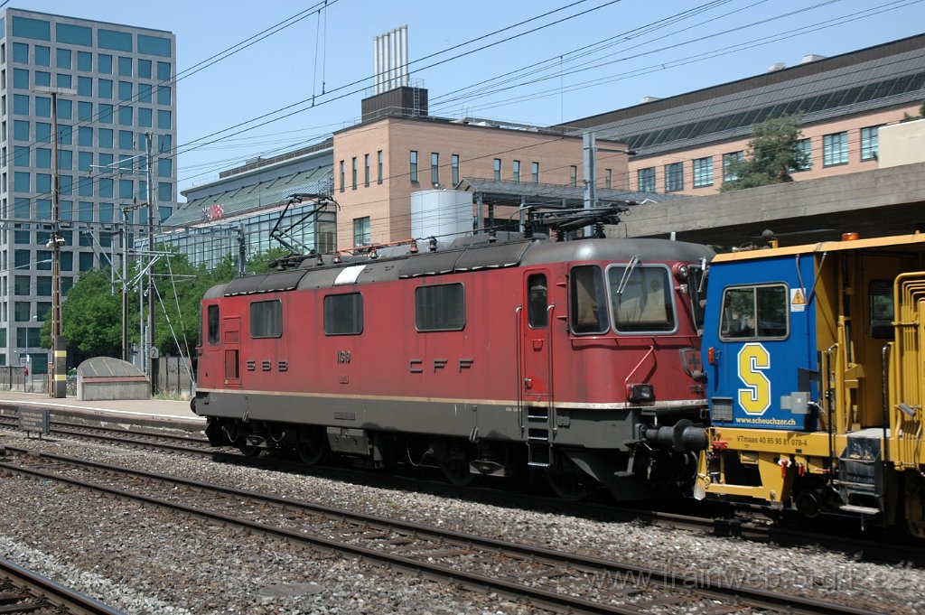 2466-0027-290612.jpg - SBB-CFF Re 4/4'' 11319 / Zürich-Altstetten 29.6.2012