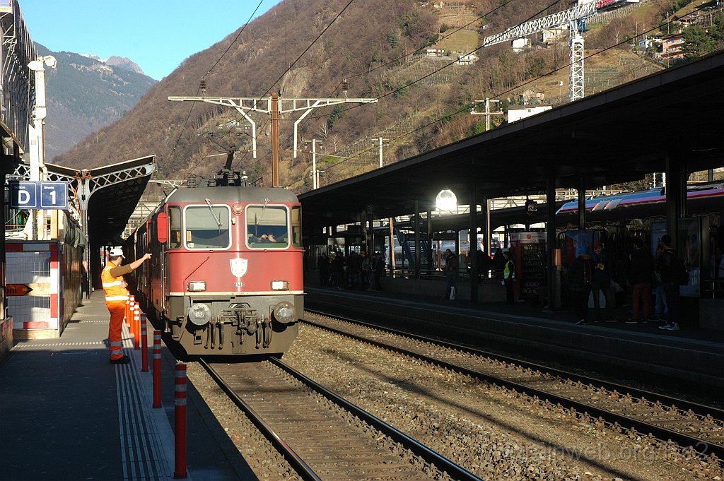 3461-0033-120115.jpg - SBB-CFF Re 4/4'' 11319 / Bellinzona 12.1.2015