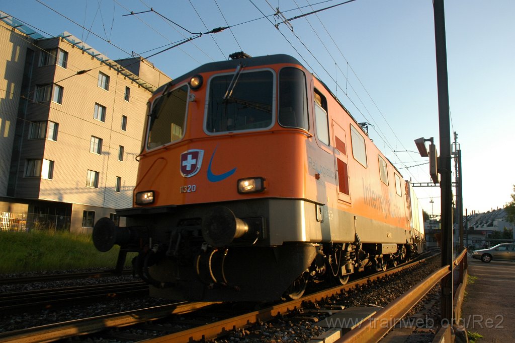 1712-0046-060809.jpg - SBB-CFF Re 4/4'' 11320 / RLAG ''InterRegio Cargo'' / Kloten 6.8.2009