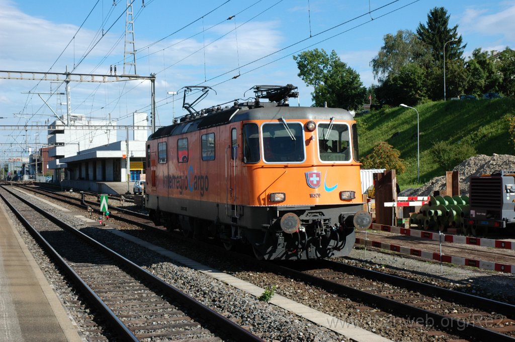3227-0046-080814.jpg - SBB-CFF Re 4/4'' 11320 / RLAG ''InterRegio Cargo'' / Killwangen-Spreitenbach 8.8.2014