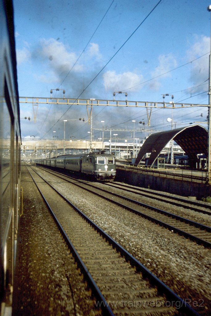 0677-0027.jpg - SBB-CFF Re 4/4'' 11321 / Zürich-Mülligen 29.6.1997