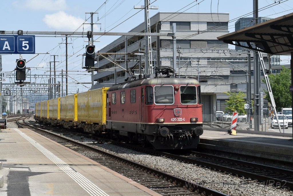9870-0005-030725.jpg - SBBC Re 4/4'' 11322 (Re 420.322-0)  (Re 91 85 4 420 322-0 CH-SBBC) / Aarau 3.7.2025