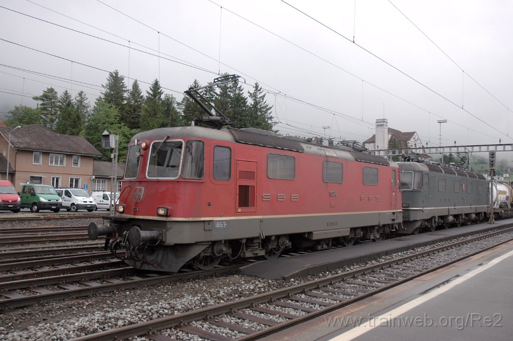 2473-0038-030712.jpg - SBB-CFF Re 4/4'' 11324 + SBB-CFF Re 6/6 11662 ''Reuchenette-Péry'' / Arth-Goldau 3.7.2012