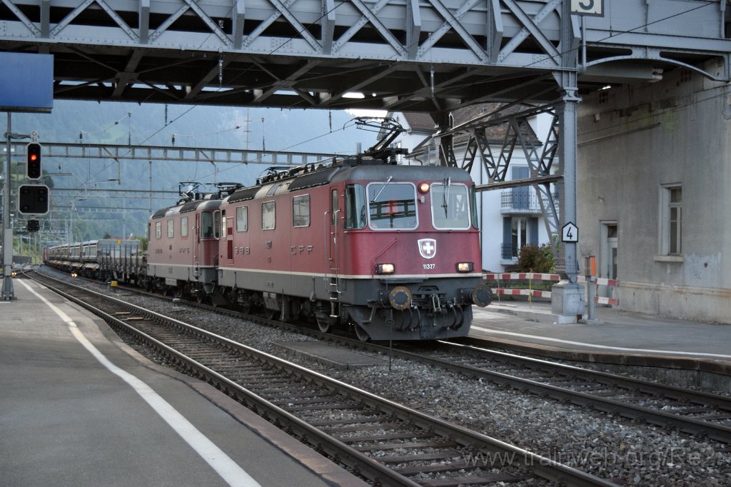3659-0007-270815.jpg - SBB-CFF Re 4/4'' 11327 + SBB-CFF Re 4/4'' 11171 / Arth-Goldau 27.8.2015