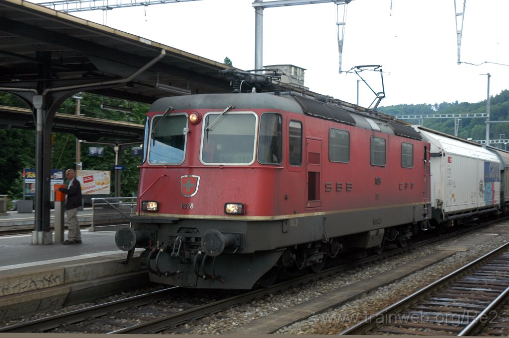 1913-0027-220610.jpg - SBB-CFF Re 4/4'' 11328 / Burgdorf 22.6.2010