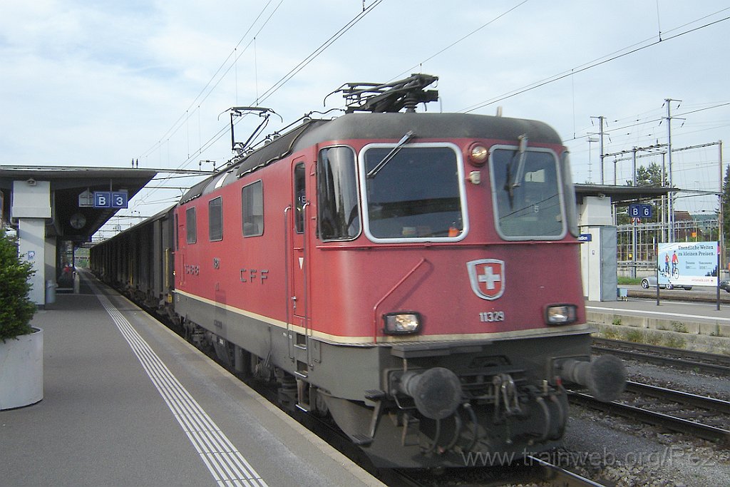 1332-0019-100507.jpg - SBB-CFF Re 4/4'' 11329 / Effretikon 10.5.2007