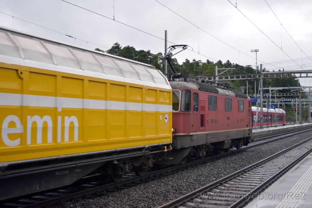 5665-0020-120819.jpg - SBBC Re 4/4'' 11329 (Re 420.329-5)  (Re 91 85 4 420 329-5 CH-SBBC) / Arth-Goldau 12.8.2019