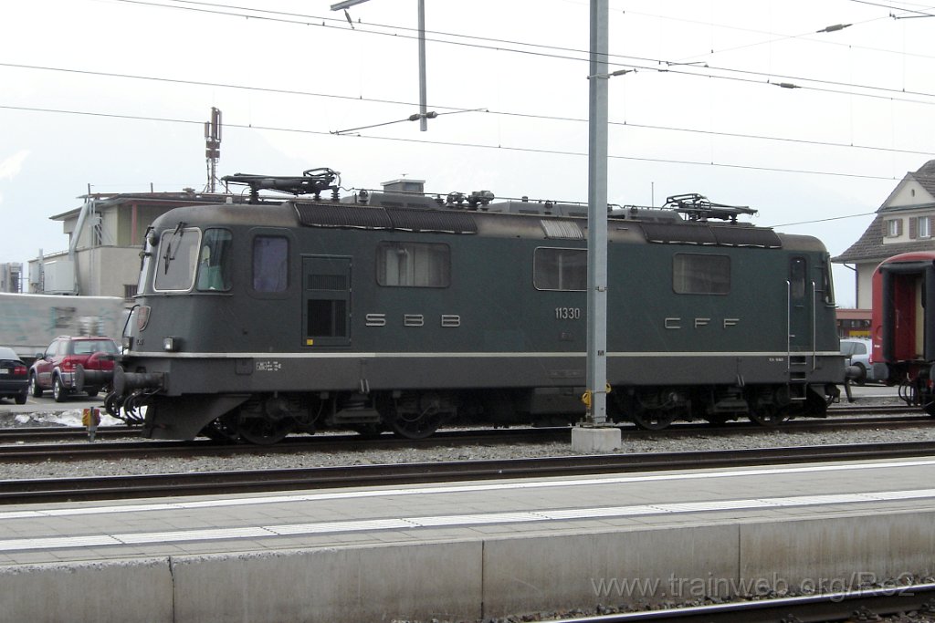 1145-0020-210306.jpg - SBB-CFF Re 4/4'' 11330 / Spiez 21.3.2006