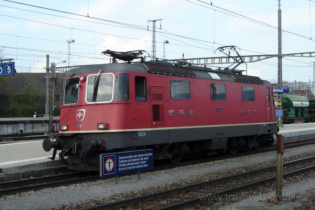 1471-0044-240408.jpg - SBB-CFF Re 4/4'' 11331 / Rotkreuz 24.4.2008