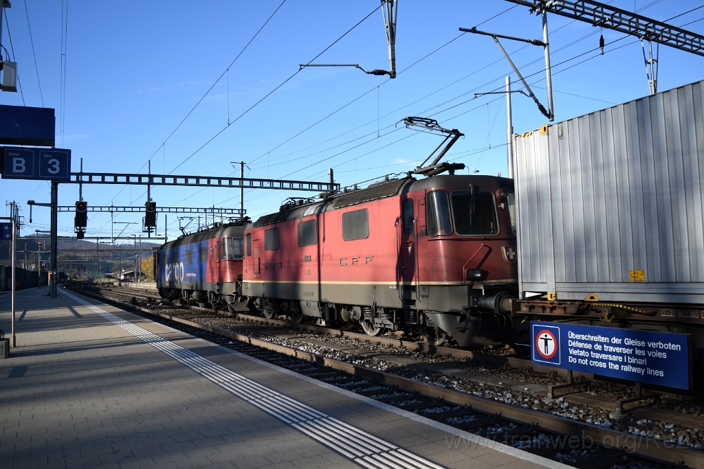3770-0008-121115.jpg - Re 620.086-9 "Hochdorf" + Re 4/4" 11331 / Liestal 12.11.2015