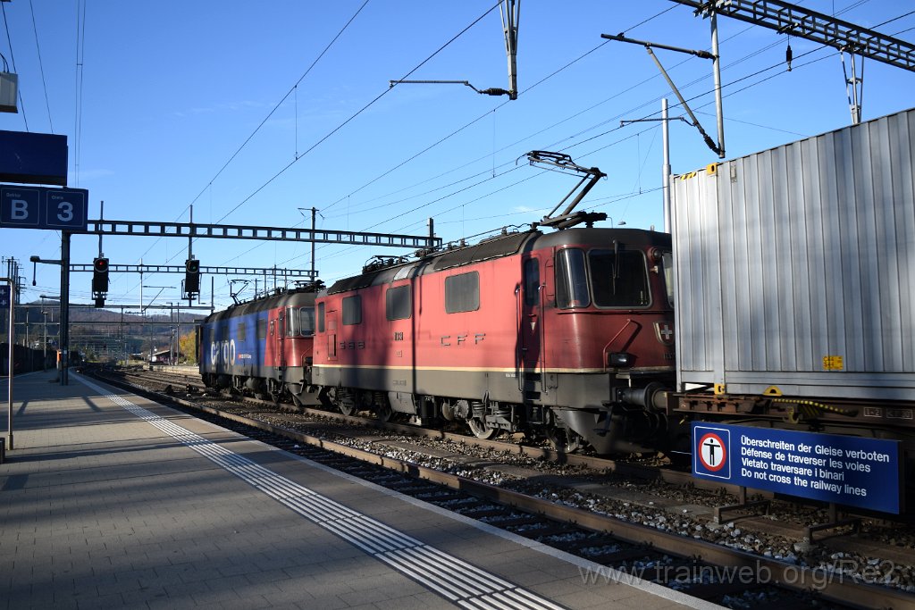 3770-0008-121115.jpg - SBBC Re 620.086-9 ''Hochdorf'' + SBB-CFF Re 4/4'' 11331 / Liestal 12.11.2015