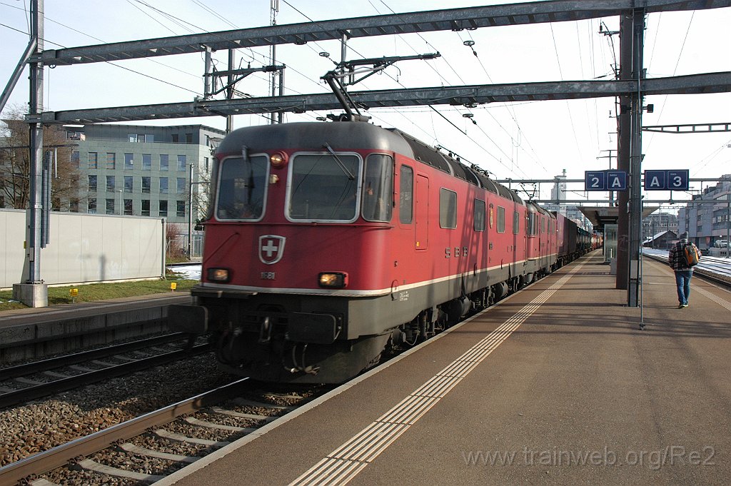 3506-0007-130215.jpg - SBB-CFF Re 6/6 11681 ''Immensee'' + SBB-CFF Re 4/4'' 11333 / Gümligen 13.2.2015
