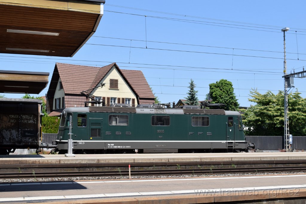 8644-0021-310523.jpg - SBBC Re 4/4'' 11335 (Re 420.335-2)  (Re 91 85 4 420 335-2 CH-SBBC) / Lenzburg 31.5.2023