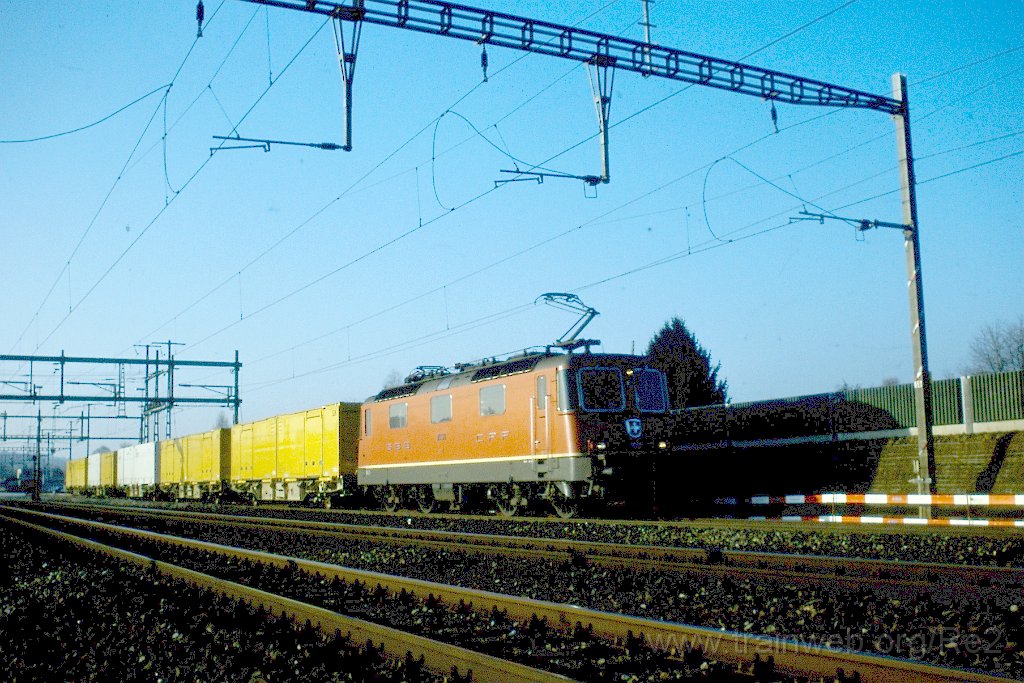 0872-0036.jpg - SBB-CFF Re 4/4'' 11338 / Bassersdorf 16.1.2001