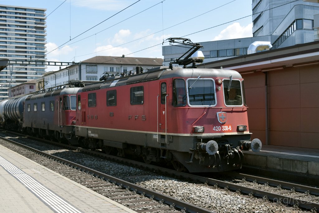 5939-0028-190520.jpg - SBBC Re 4/4'' 11338 (Re 420.338-6)  (Re 91 85 4 420 338-6 CH-SBBC) / Pratteln 19.5.2020
