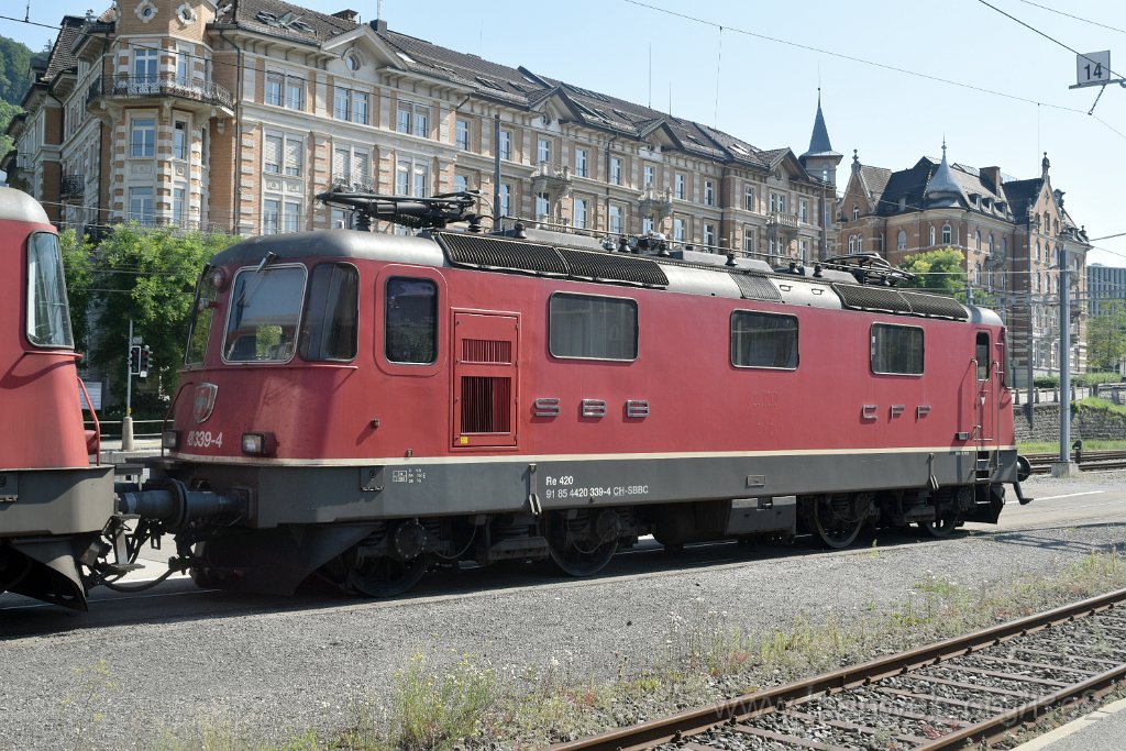 9937-0004-090825.jpg - SBBC Re 4/4'' 11339 (Re 420.339-4)  (Re 91 85 4 420 339-4 CH-SBBC) / St.Gallen HB 9.8.2025