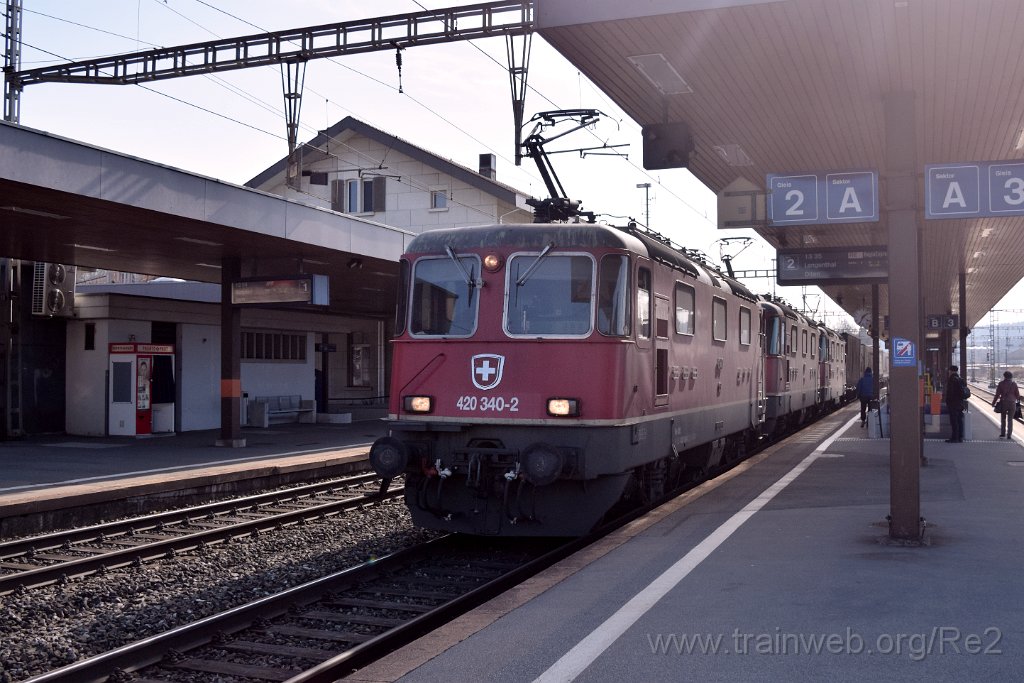 4371-0016-270217.jpg - SBBC Re 4/4'' 11340 (Re 420.340-2)  (Re 91 85 4 420 340-2 CH-SBBC) + SBB-CFF Re 4/4'' 11248 + SBBC Re 4/4'' 11335 (Re 420.335-2)  (Re 91 85 4 420 335-2 CH-SBBC) / Herzogenbuchsee 27.2.2017