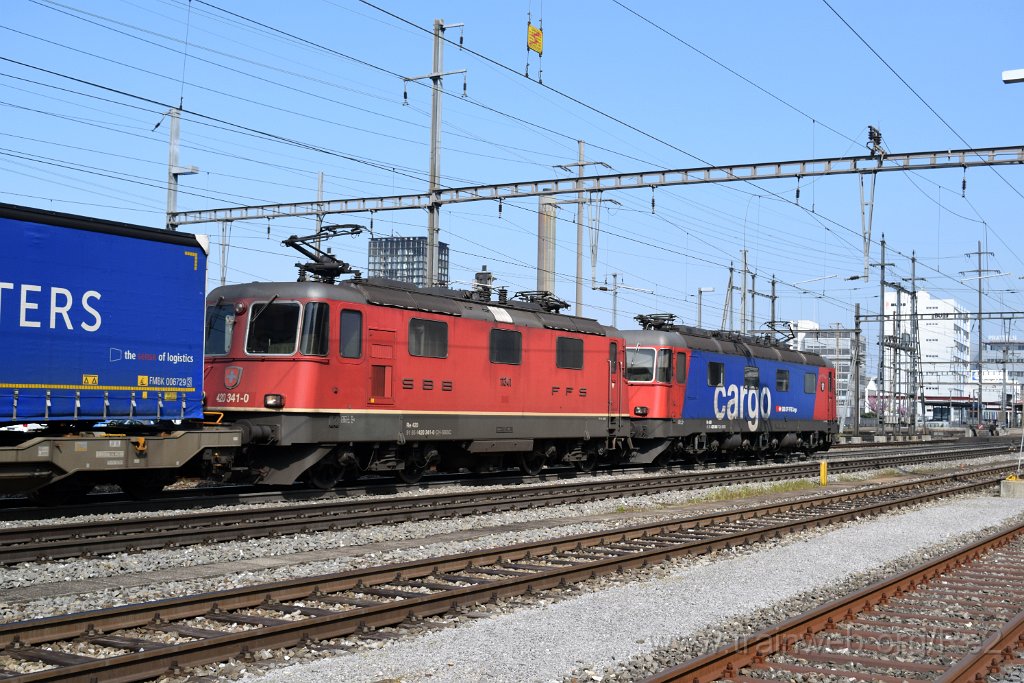5405-0001-150419.jpg - SBBC Re 620.068-7 ''Stein-Säckingen'' (Re 91 85 4 620 068-7 CH-SBBC) + SBBC Re 4/4'' 11341 (Re 420.341-0)  (Re 91 85 4 420 341-0 CH-SBBC) / Pratteln 15.4.2019