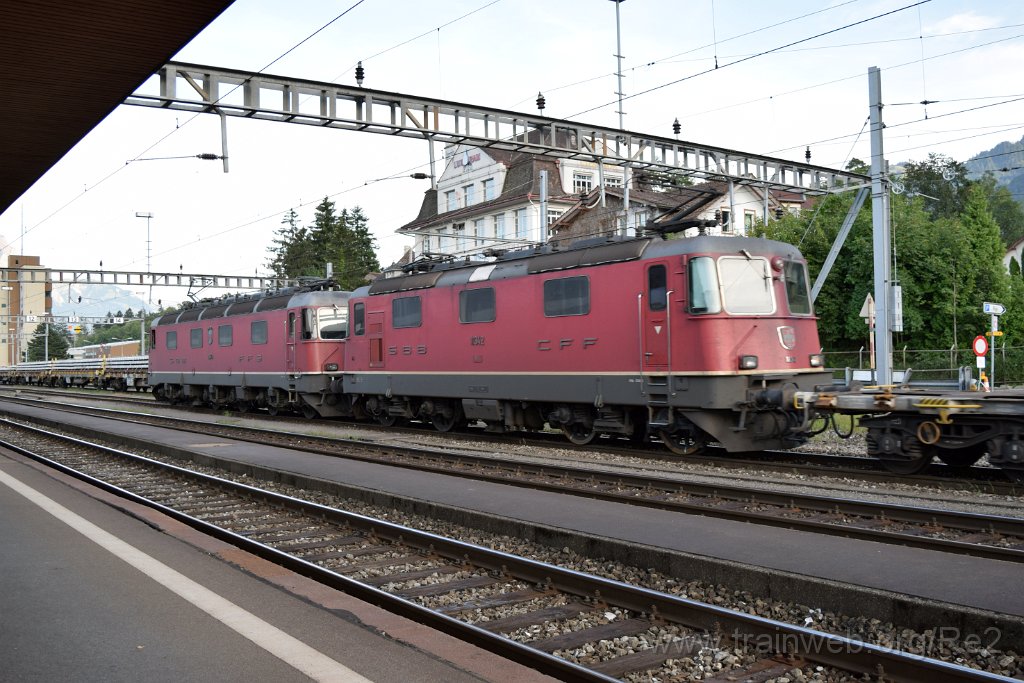 3658-0035-270815.jpg - SBB-CFF Re 6/6 11679 ''Cadenazzo'' + SBB-CFF Re 4/4'' 11342 / Arth-Goldau 27.8.2015