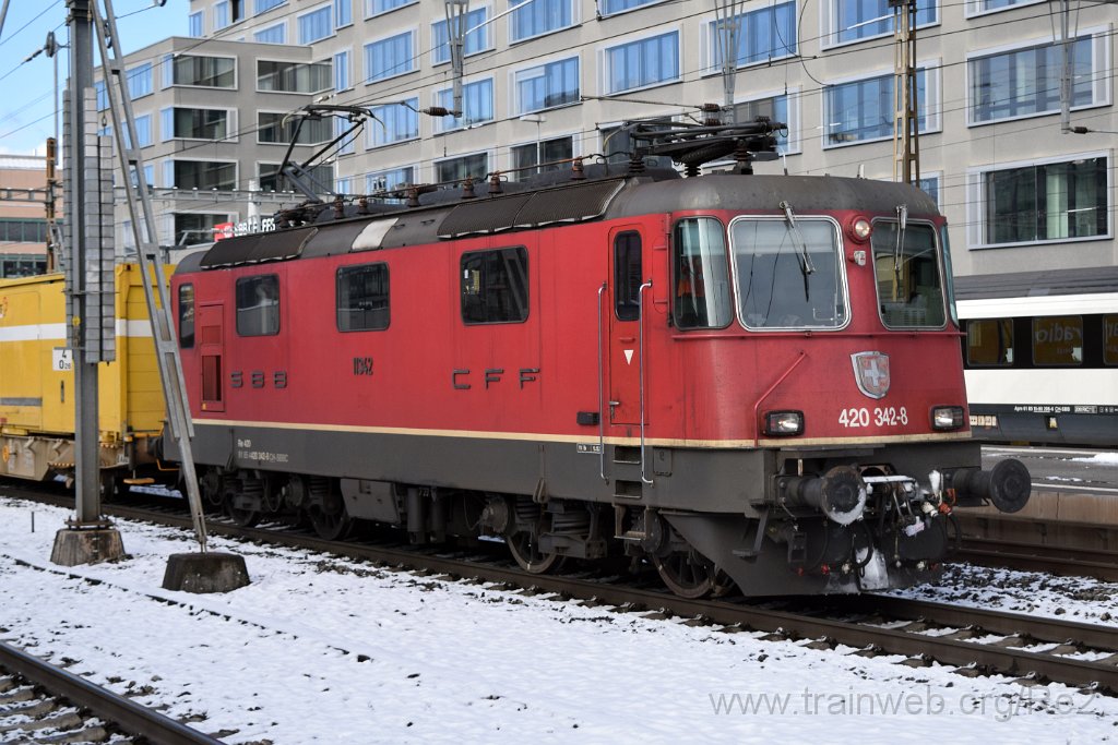 8930-0040-190124.jpg - SBBC Re 4/4'' 11342 (Re 420.342-8)  (Re 91 85 4 420 342-8 CH-SBBC) / Zürich-Altstetten 19.1.2024