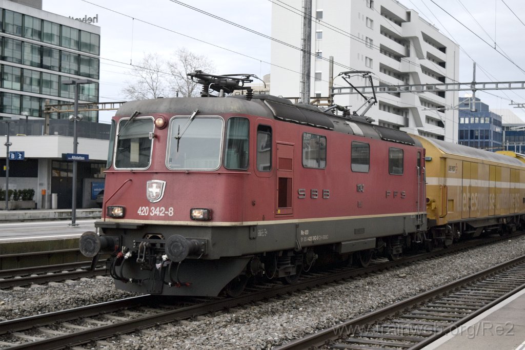 8936-0007-220124.jpg - SBBC Re 4/4'' 11342 (Re 420.342-8)  (Re 91 85 4 420 342-8 CH-SBBC) / Zürich-Altstetten 22.1.2024