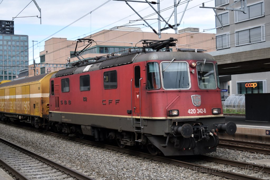 9350-0013-120924.jpg - SBBC Re 4/4'' 11342 (Re 420.342-8)  (Re 91 85 4 420 342-8 CH-SBBC) / Zürich-Altstetten 12.9.2024