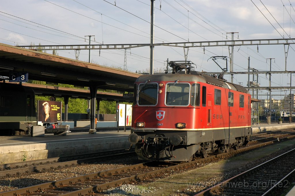 1654-0035-200409.jpg - SBB-CFF Re 4/4'' 11343 / Dietikon 20.4.2009