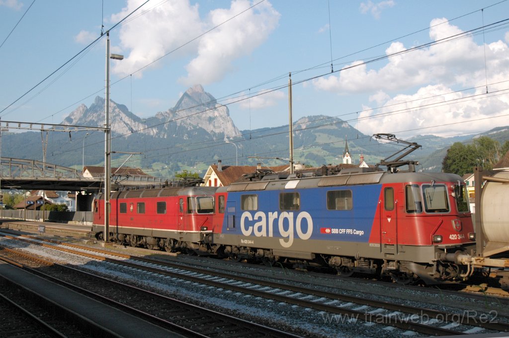 3213-0042-240714.jpg - SBB-CFF Re 6/6 11666 ''Stein am Rhein'' + SBBC Re 420.344-4 / Brunnen 24.7.2014