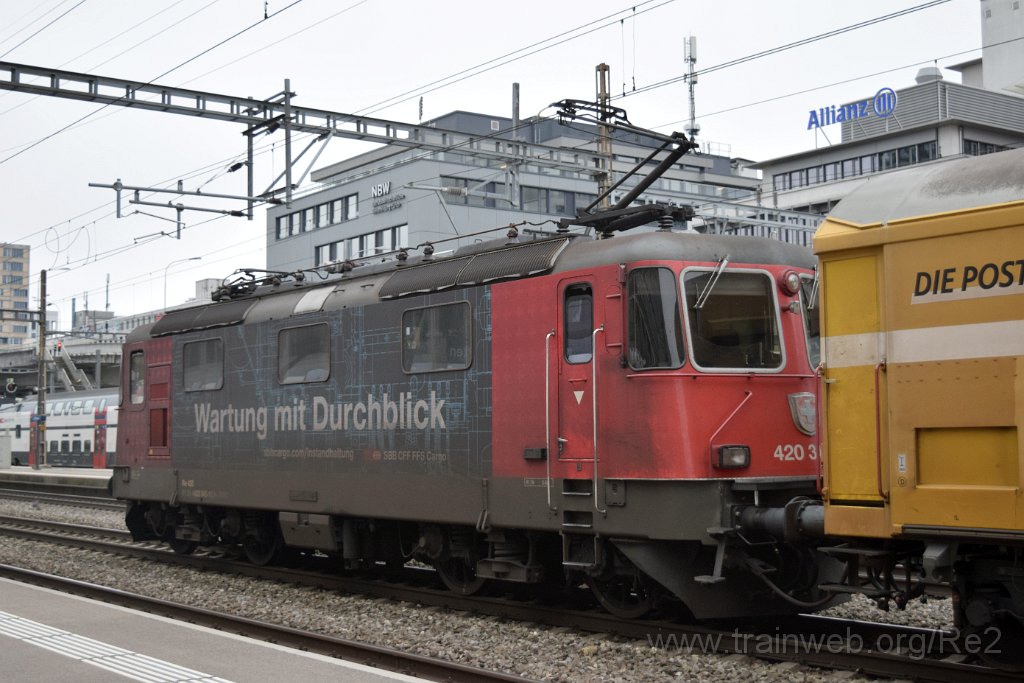 9434-0005-251024.jpg - SBBC Re 420.345-1 ''Wartung mit Durchblick'' (Re 91 85 4 420 345-1 CH-SBBC) / Zürich-Altstetten 25.10.2024