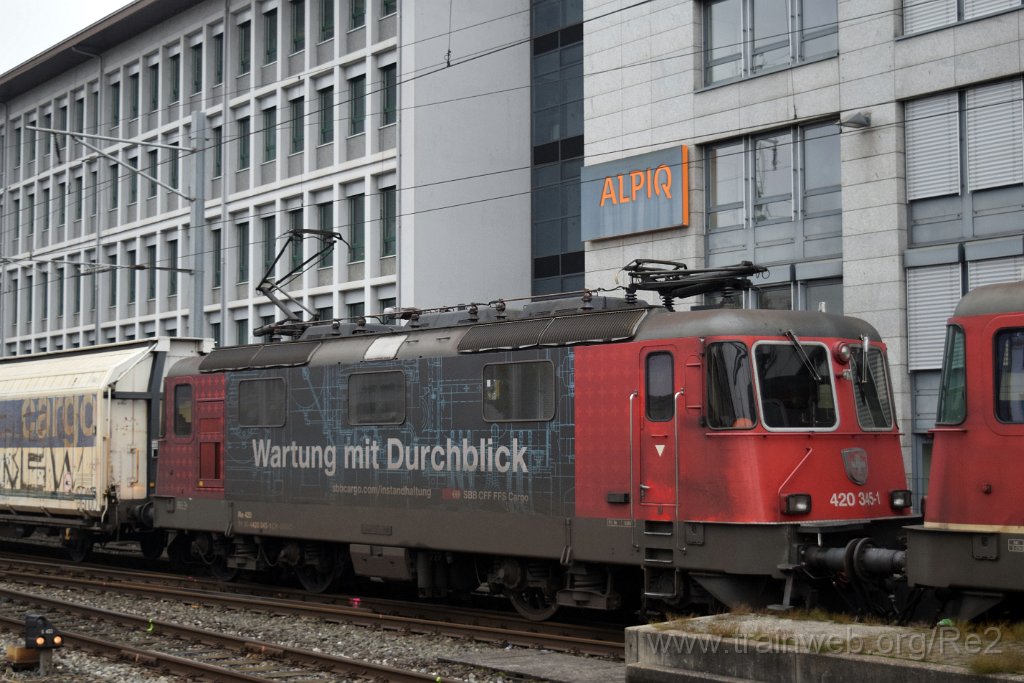 9448-0024-011124.jpg - SBBC Re 420.345-1 ''Wartung mit Durchblick'' (Re 91 85 4 420 345-1 CH-SBBC) / Olten 1.11.2024