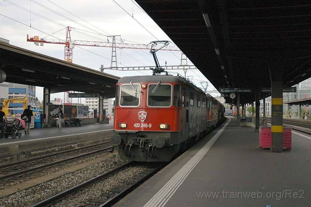 2165-0022-120811.jpg - SBBC Re 420.346-9 + SBB-CFF Re 4/4'' 11252 / Zürich-Oerlikon 12.8.2011