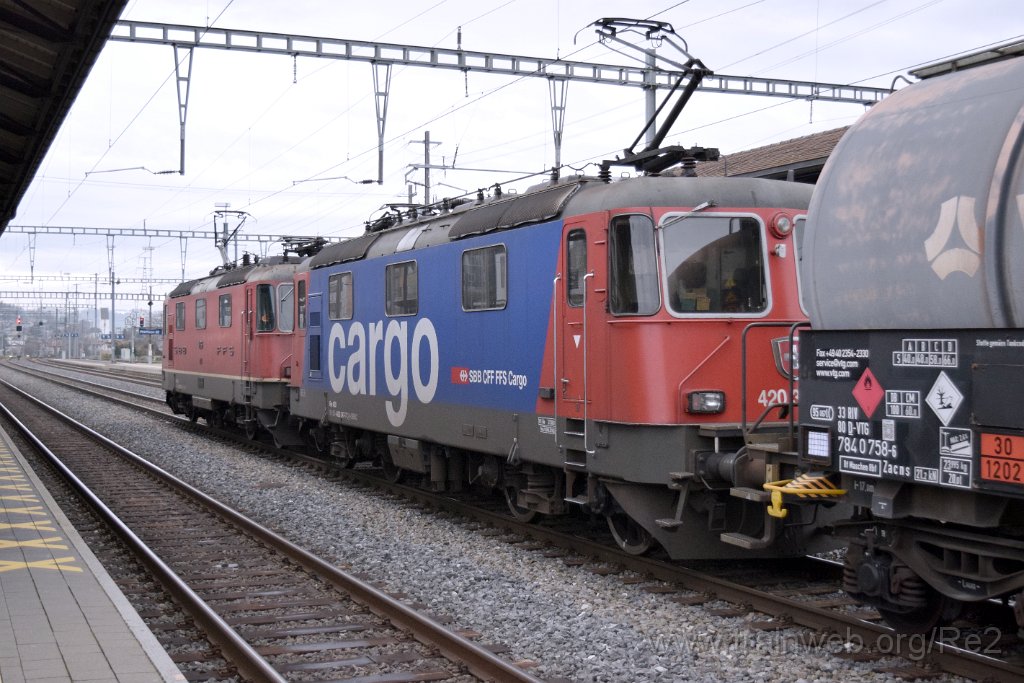 7840-0014-231221.jpg - SBBC Re 4/4'' 11266 (Re 420.266-9)  (Re 91 85 4 420 266-9 CH-SBBC) + SBBC Re 420.347-7 (Re 91 85 4 420 347-7 CH-SBBC) / Pfäffikon SZ 23.12.2021