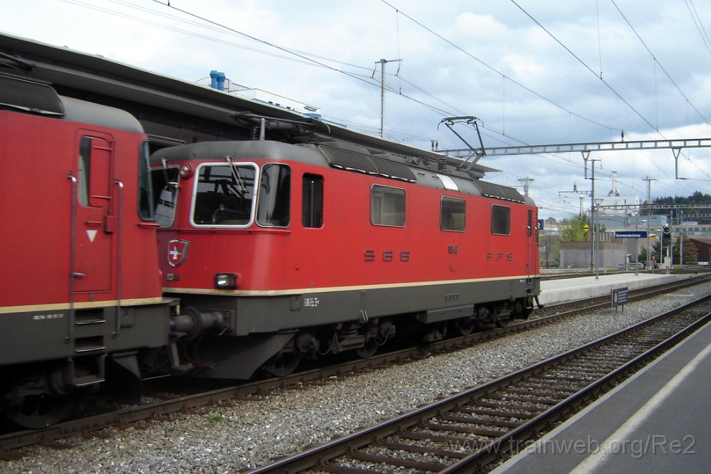 1039-0035-250405.jpg - SBB-CFF Re 4/4'' 11348 / Emmenbrücke 25.4.2005