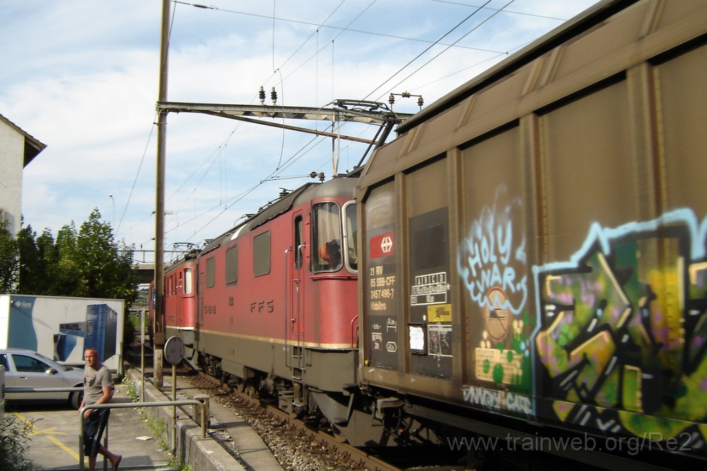 1529-0037-310708.jpg - SBB-CFF Re 4/4'' 11348 + SBB-CFF Ae 6/6 11430 ''Gemeinde Schwyz'' / Effretikon 31.7.2008