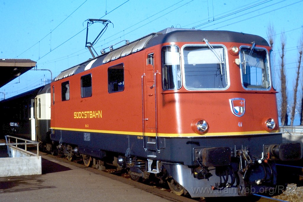 0268-0007.jpg - SOB Re 4/4''' 41 / Wädenswil 7.1.1990