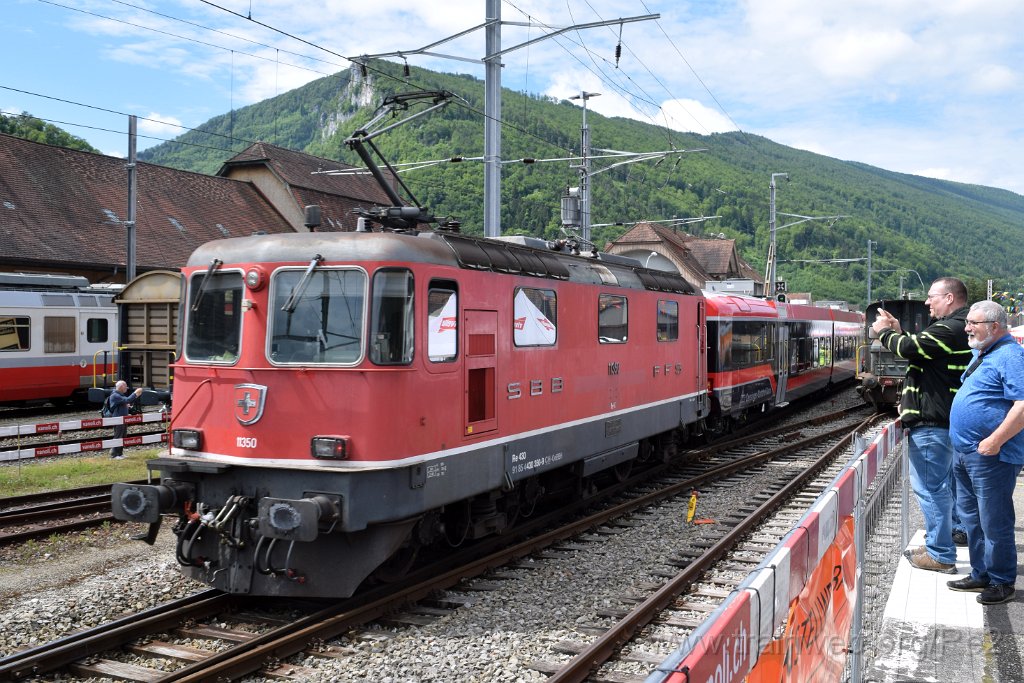 9166-0012-160624.jpg - OeBBH Re 4/4''' 11350 (Re 430.350-9)  (Re 91 85 4 430 350-9 CH-OeBBH) / Balsthal 16.6.2024