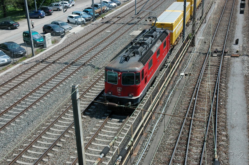 3549-0018-130515.jpg - SBB-CFF Re 4/4''' 11351 / Zürich-Mülligen (Hermetschloobrücke) 13.5.2015