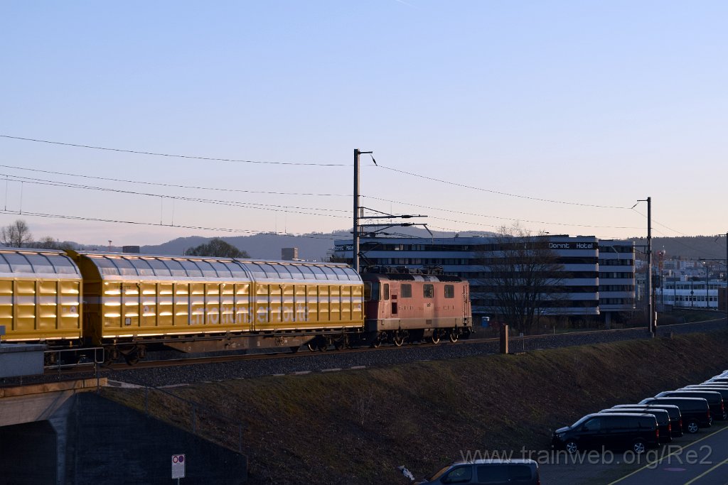 5356-0006-260319.jpg - SBBC Re 4/4''' 11352 (Re 430.352-5)  (Re 91 85 4 430 352-5 CH-SBBC) / Kloten (Balsberg) 26.3.2019