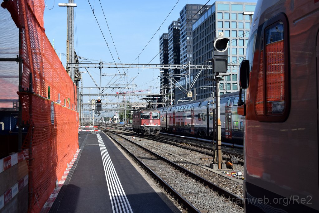 5587-0042-250619.jpg - SBBC Re 4/4''' 11352 (Re 430.352-5)  (Re 91 85 4 430 352-5 CH-SBBC) / Zürich-Altstetten 25.6.2019