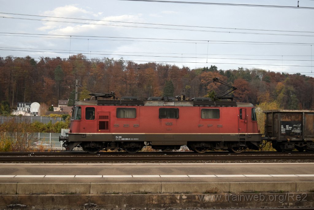 3728-0023-031115.jpg - SBBC Re 4/4''' 11355 (Re 430.355-8)  (Re 91 85 4 430 355-8 CH-SBBC) / Killwangen-Spreitenbach 3.11.2015