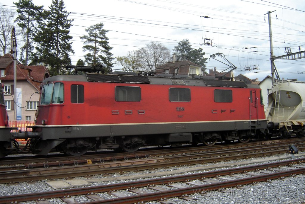 1039-0015-250405.jpg - SBB-CFF Re 4/4''' 11356 / Emmenbrücke 25.4.2005