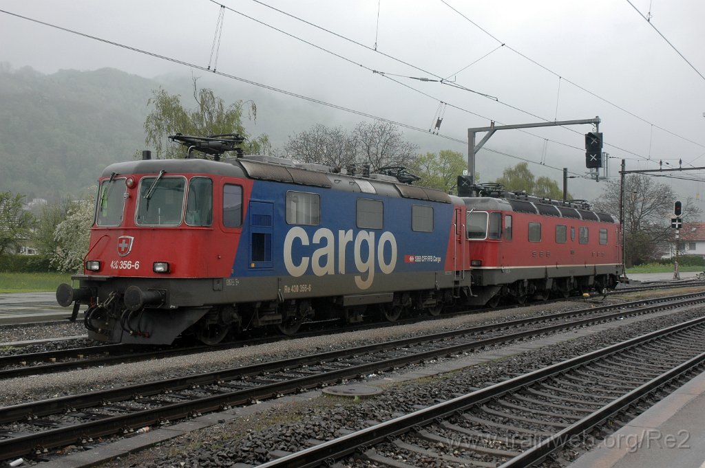 2789-0007-040513.jpg - SBBC Re 430.356-6 + SBB-CFF Re 6/6 11656 ''Travers'' / Oensingen 4.5.2013